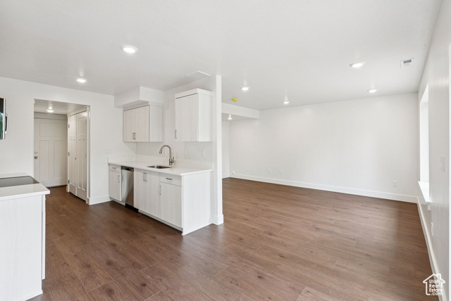 Photo 2 for MLS #2087698 at 1615 N Angel St #C