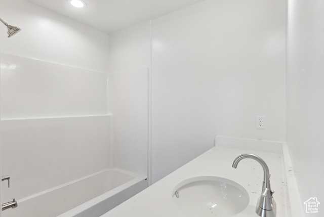 Photo 10 for MLS #2087698 at 1615 N Angel St #C