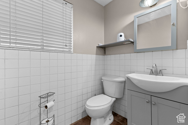 Photo 16 for MLS #2087736 at 1616 E Waters Ln