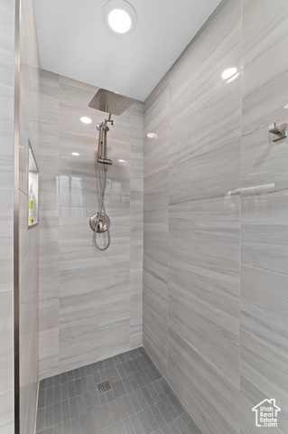 Photo 22 for MLS #2087736 at 1616 E Waters Ln