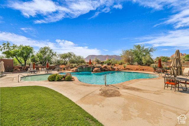Photo 40 for MLS #2087753 at 2549 W Sinagua Trl #26