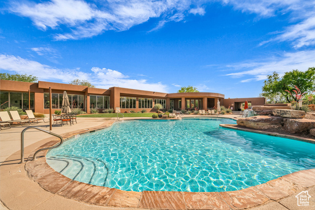 Photo 39 for MLS #2087753 at 2549 W Sinagua Trl #26