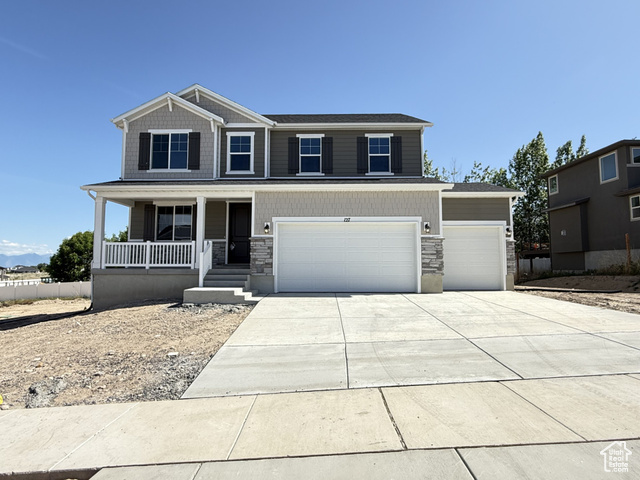 127 E HERON AVE 808 Saratoga Springs, Utah **CONTRACT ON THIS HOME TODAY AND QUALIFY FOR RATES AS LOW AS 4.875%***. Restrictions Apply: Contact Us for More Information** | WATERFRONT COMMUNITY!!! Minutes away from shopping, schools, trails, and parks. This community is a secluded oasis tucked away just south of Talons Cove Golf Course, nestled up against Utah Lake. The beautiful Hemingway is our top-selling floor plan for a good reason! This home has a large living room, massive gourmet kitchen, making entertaining a breeze! Upstairs there are 4 bedrooms and a generous loft. The primary bedroom has dual sinks and a large walk-in shower. This home has a 3-car garage for all of your toys, and an unfinished 9ft basement with a wet bar pre-plumb for room to grow and entertain. Contact us today for more information or to schedule a community tour!