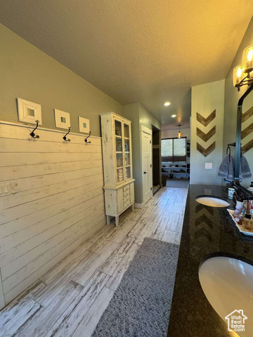 Photo 39 for MLS #2087816 at 4633 E Glendale Rd