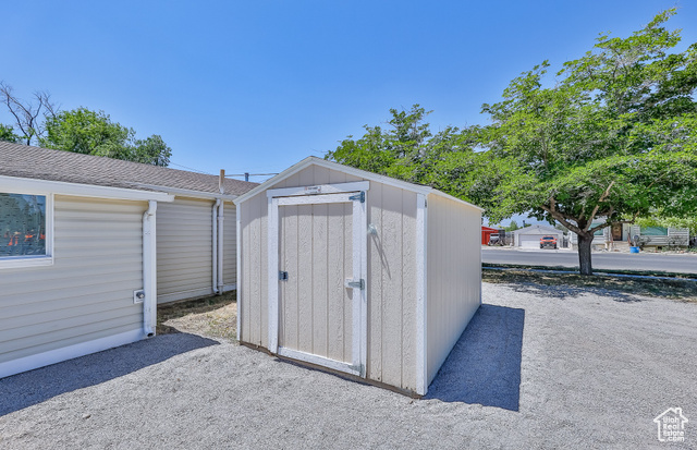 Photo 17 for MLS #2087820 at 429 S Coleman St
