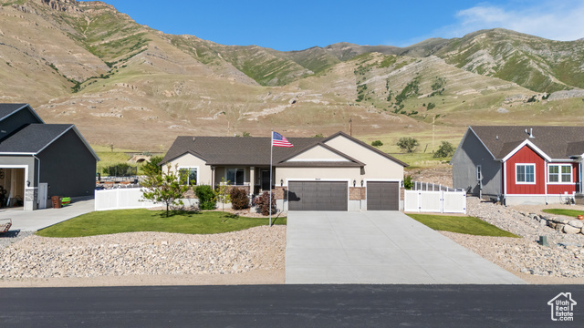 Photo 59 for MLS #2087859 at 8640 N Iron Horse Dr