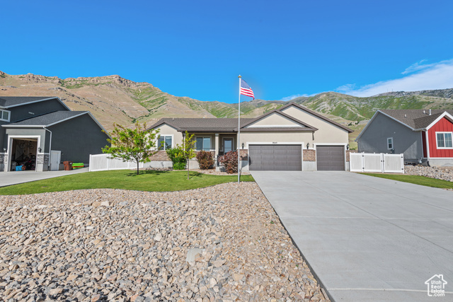 Photo 54 for MLS #2087859 at 8640 N Iron Horse Dr