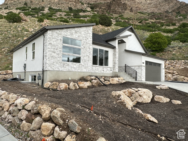 Photo 2 for MLS #2087958 at 1189 E Benchview Dr