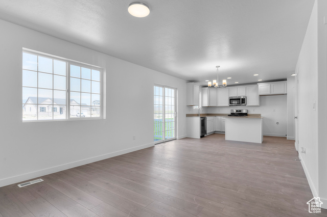 Photo 5 for MLS #2087970 at 6747 N Tulle Mtn