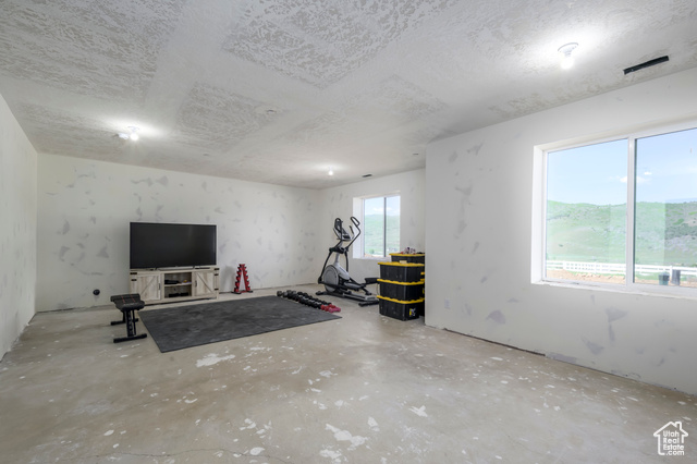 Photo 25 for MLS #2088009 at 19722 Elkhorn Cir