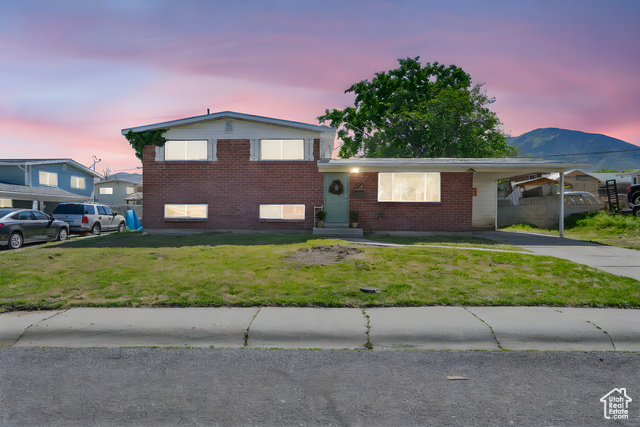 672 NELSON AVE, Tooele UT 84074
