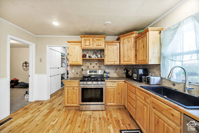 Photo 11 for MLS #2088065 at 10205 W 10400 North