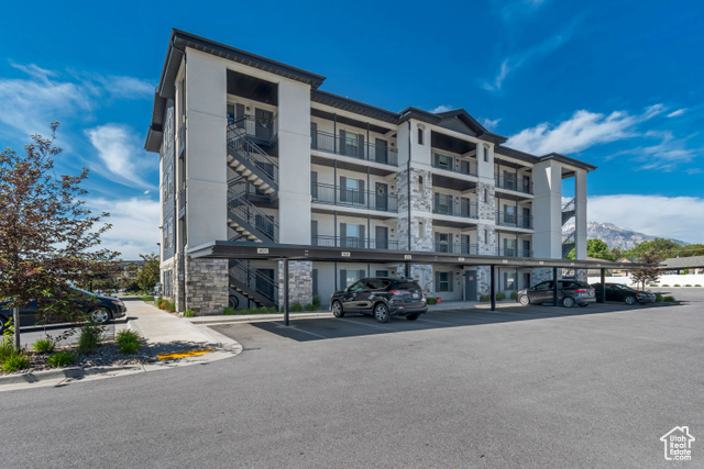 1700 SANDHILL RD H301 Orem, Utah ***OPEN HOUSE 5/31 FROM 11AM TO 1PM*** What a location! Walk to UVU, Walmart, and so many other great places. This is an end unit so you have a lot of natural light and excellent views to go along with your 2 bedrooms and 1 bathroom. Spacious kitchen with bar seating for three and room for more at your dining room table. All appliances are included so you can move right in! Square footage figures are provided as a courtesy estimate only and were obtained from tax records. Buyer is advised to obtain an independent measurement.