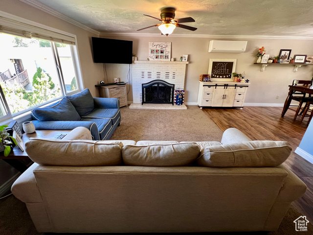 Photo 12 for MLS #2088076 at 130 Cascade Quey St
