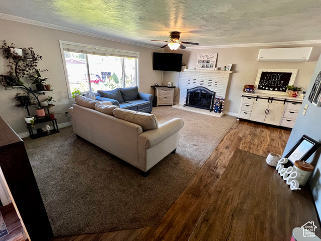 Photo 11 for MLS #2088076 at 130 Cascade Quey St