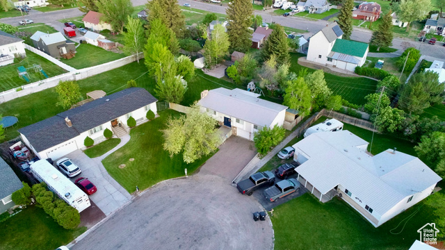 Photo 5 for MLS #2088076 at 130 Cascade Quey St