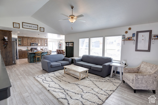 Photo 9 - 343 W Deer Creek Trail, Salem UT 84653