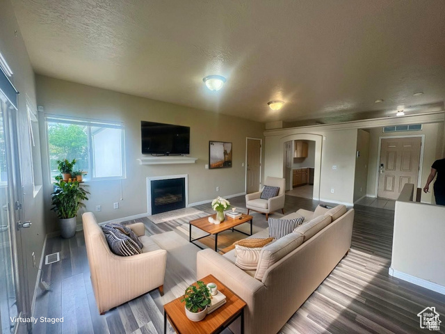 Photo 6 for MLS #2088124 at 1913 N 370 West