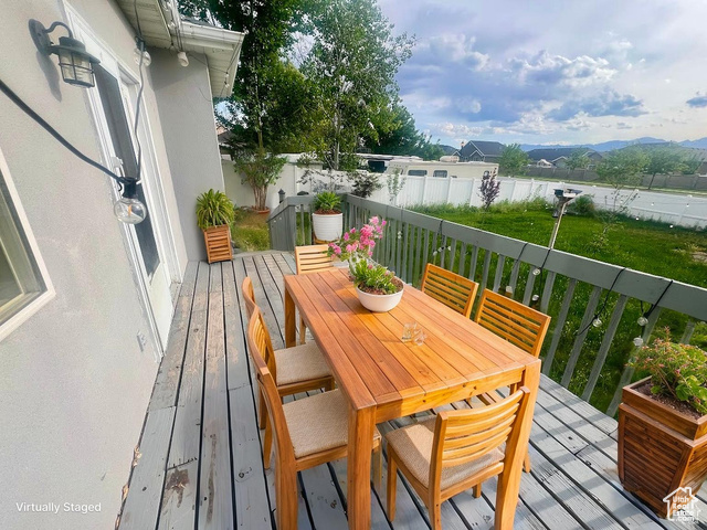 Photo 4 for MLS #2088124 at 1913 N 370 West