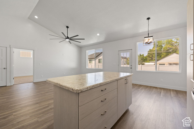 Photo 17 for MLS #2088132 at 387 N 300 East