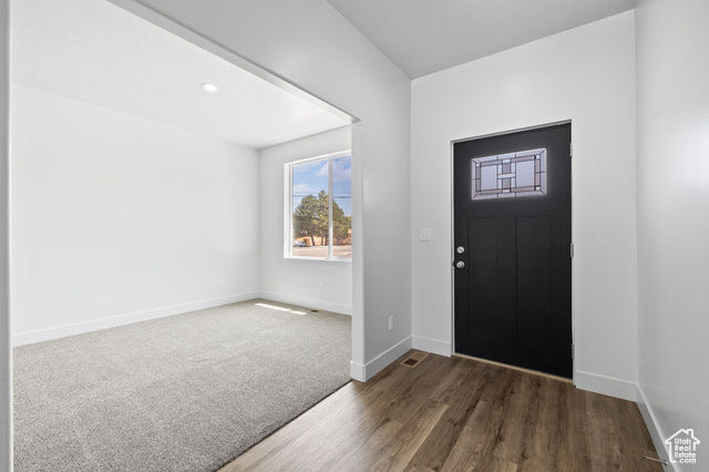 Photo 4 for MLS #2088132 at 387 N 300 East