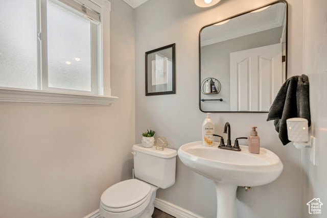 Photo 9 for MLS #2088151 at 804 E 3300 North