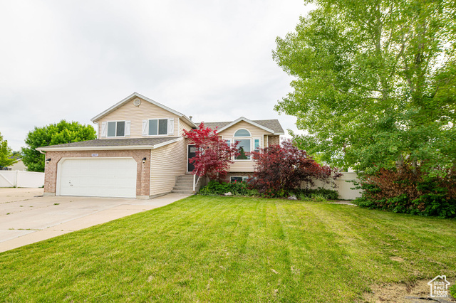 MLS #2088172                     located at 3951 W Baltimore Cir,
                     Syracuse, UT