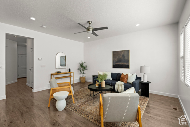 Photo 15 for MLS #2088178 at 464 S Highpoint Dr