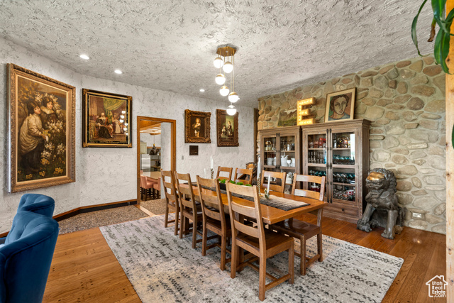 Photo 33 for MLS #2088226 at 12 N Quiet Meadow Ln