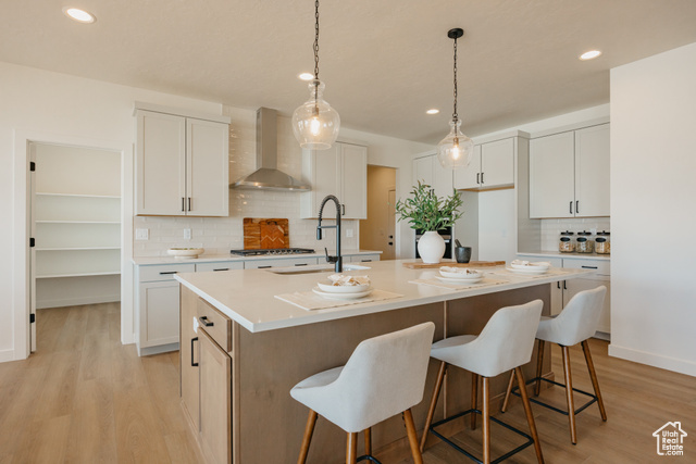 Photo 3 for MLS #2088256 at 2597 E 360 South #16