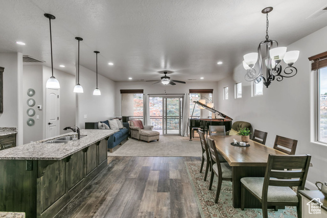 Photo 7 for MLS #2088411 at 533 N Creek Ridge Cir
