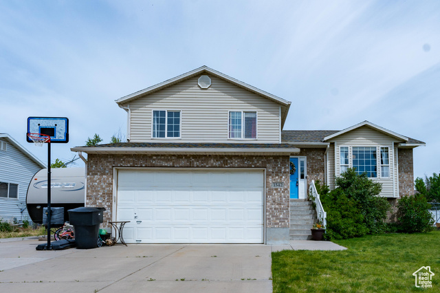 1542 N 2530 W, Clinton UT 84015