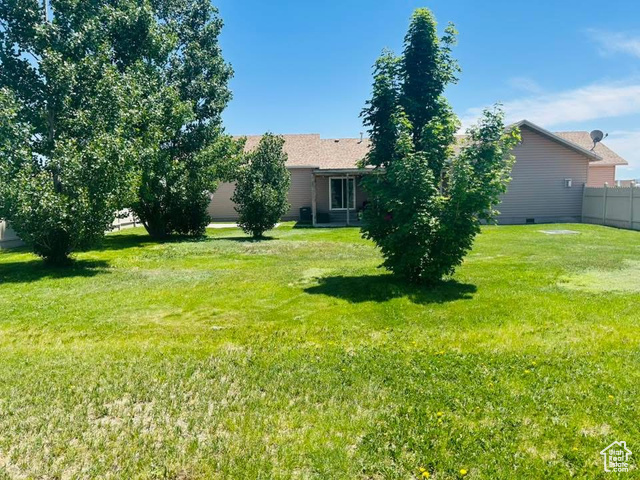Photo 14 for MLS #2088456 at 3541 E Hwy 40