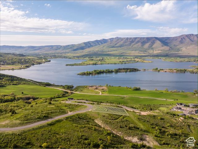 5953 E NIGHTHAWK LN, Huntsville UT 84317