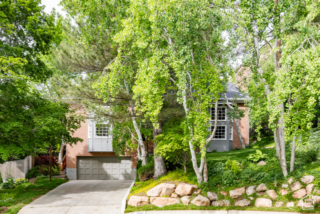 3021 E SHAKESPEARE PL, Salt Lake City UT 84108