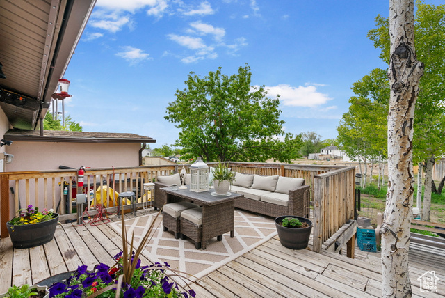 Photo 25 for MLS #2088520 at 315 Emery Ave