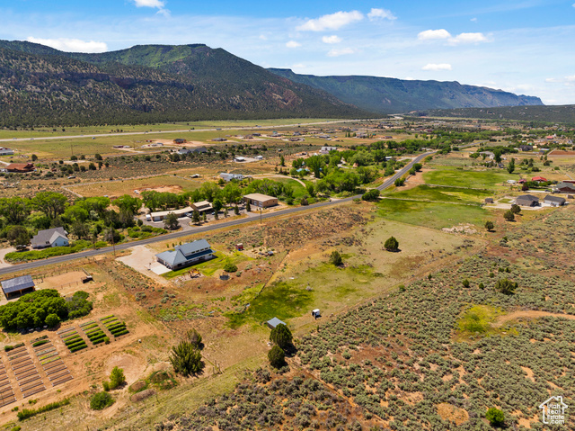 Photo 42 for MLS #2088608 at 1716 S Old Highway 91