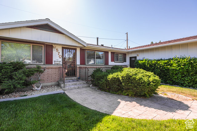 Photo 4 - 570 N Parkway Ave, Tooele UT 84074