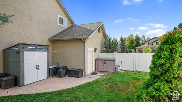 Photo 48 for MLS #2088636 at 1988 Fieldstone Ln