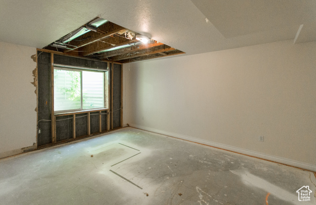 Photo 19 for MLS #2088661 at 274 E Park Knoll Cir
