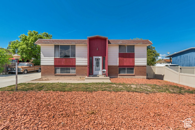 3660 W ASHLAND CIR, West Jordan UT 84084