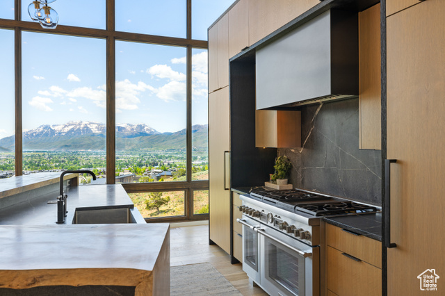 Photo 18 for MLS #2088701 at 1373 Explorer Peak Dr