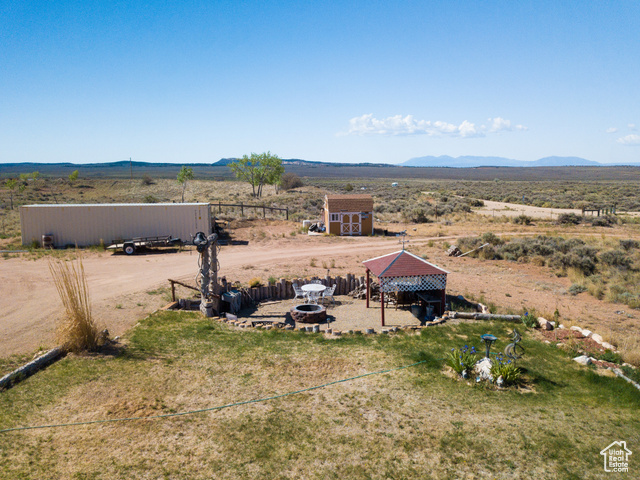 Photo 13 for MLS #2088707 at 16 E Pearly Ln