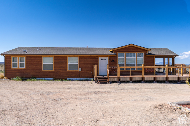 Photo 2 for MLS #2088707 at 16 E Pearly Ln