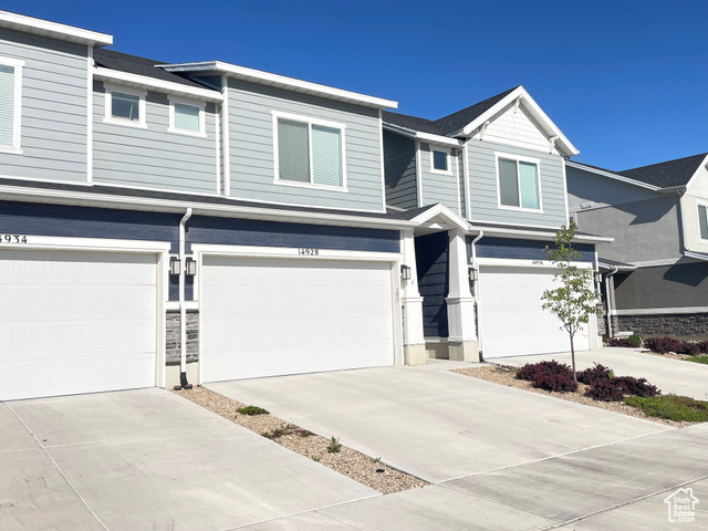 14914 S PELE LN 193 Herriman, Utah Amazing Location! Wonderful 3 Bedroom Town Home in Like new condition! Open Floor-plan! Large Bedrooms with huge walk-in Closets, Tons of open trails and common area between units! Large 2 Car Driveway and 2-Car garage. Fenced Back Patio.