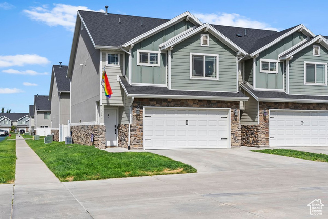 1064 W 2050 S, Syracuse UT 84075