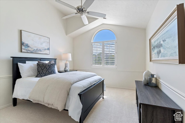 8697 Willow Green Cir