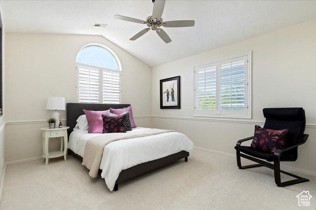8697 Willow Green Cir