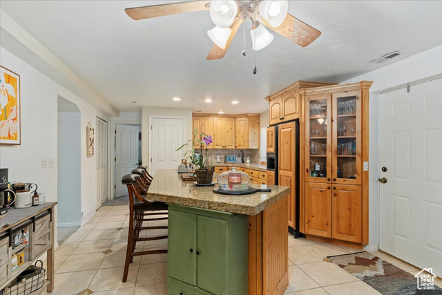 8697 Willow Green Cir