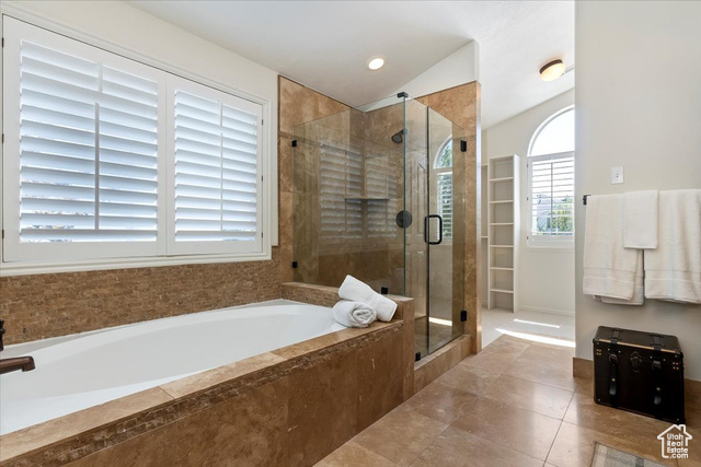 8697 Willow Green Cir